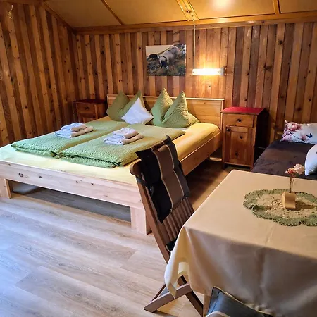 度假居 美恩斯度假屋 *